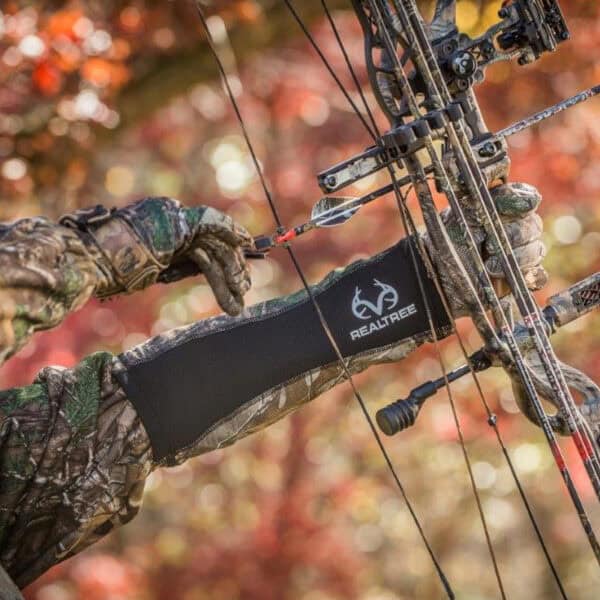 Realtree EZ Arm Guard Archery Bow Hunter 9994NC