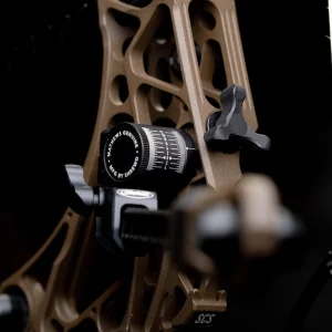 Mathews Integrated Bridge-Lock V-Bar Right Hand 82076